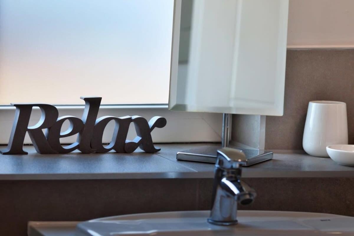 Modern 1 Bedroom In Ashford