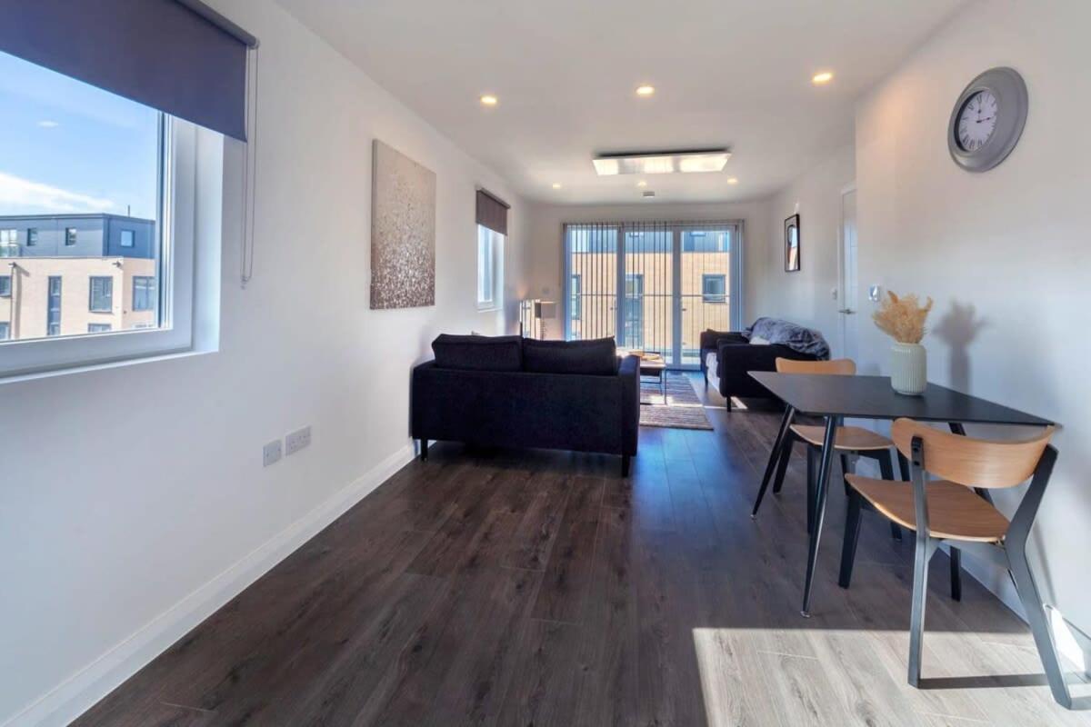 Modern 1 Bedroom In Ashford